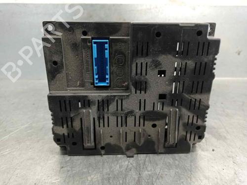 Used Fuse box Fuse box 9579682 9579682