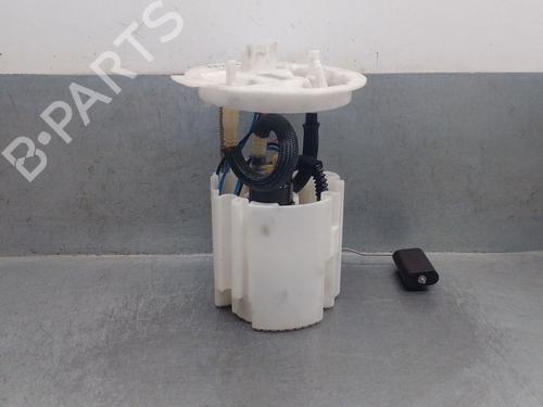 Used Fuel pump VOLVO V40 Hatchback (525) D2 (120 hp) 24738879