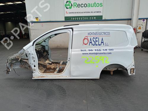 Używane Błotnik tylny lewy MERCEDES-BENZ CITAN Box Body/MPV (W420) 1.5 110 CDI (420.623, 420.625) (95 hp) 25834435