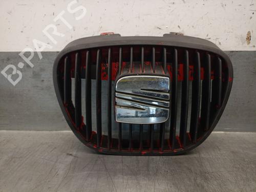 grille-seat-ibiza-iii-6l1-2002-2003-2004-2005-2006-2007-2008-2009-37874864 main image