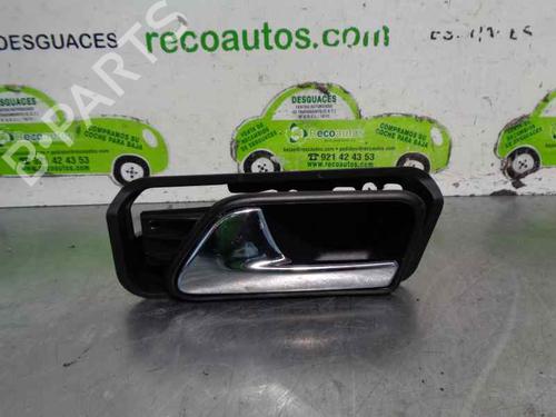 Venstre bagtil invendig håndtag VW TOURAN (1T1, 1T2) 1.9 TDI (105 hp) 5942477