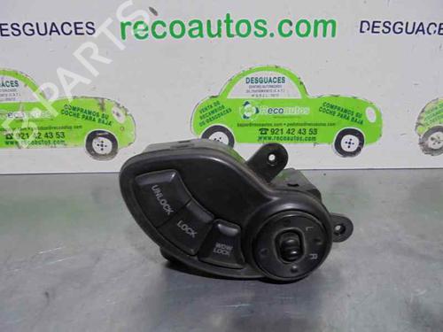 Used Mirror switch HYUNDAI SANTA FÉ I (SM) 2.0 CRDi 4x4 (113 hp) 2080415