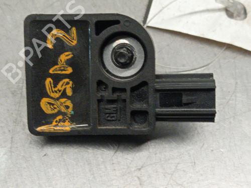 electronic-module-opel-mokka-mokka-x-j13-2012-2013-2014-2015-2016-2017-2018-2019-32195393 main image