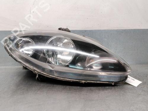 Used Right headlight Right headlight SEAT LEON (1P1) 2.0 TDI 16V (140 hp) 39963087 39963087