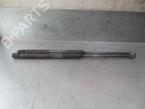Used Tailgate lift support ALFA ROMEO 147 (937_) 1.9 JTD (937.AXD1A, 937.BXD1A, 937.AXV1A, 937.BXB1A,... (115 hp) 28530509