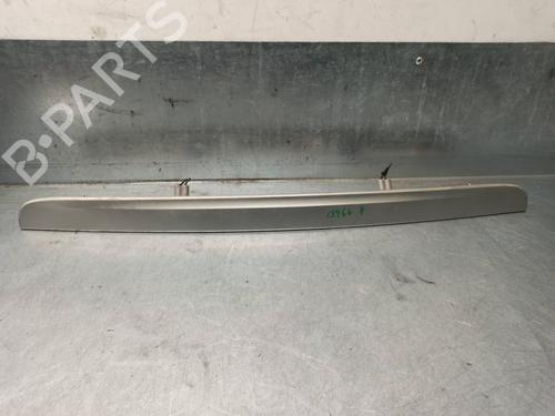 Used Tailgate handle KIA RIO I Hatchback (DC) 1.3 (82 hp) 8411937