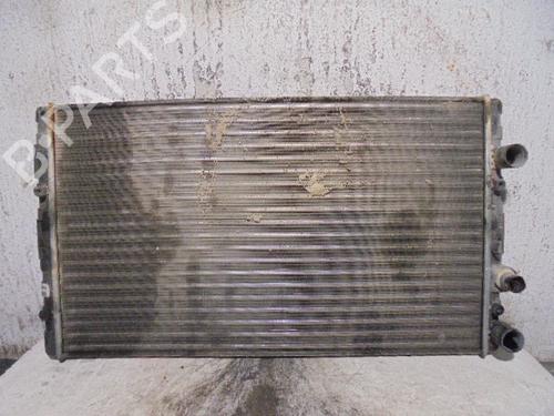 Used Water radiator Water radiator 9402243 9402243