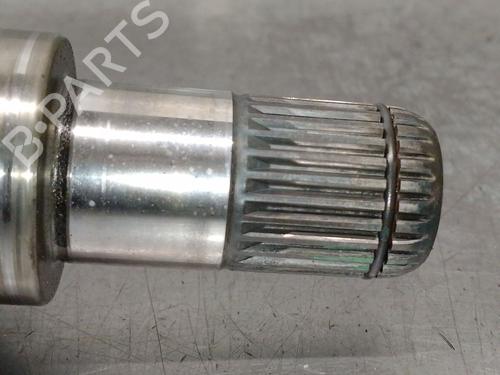 Left front driveshaft BMW X4 (F26) xDrive 20 d | BP40158598M38 - Image 5