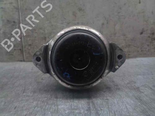 Used Engine mount BMW 3 Touring (E91) 320 d (177 hp) 8763151
