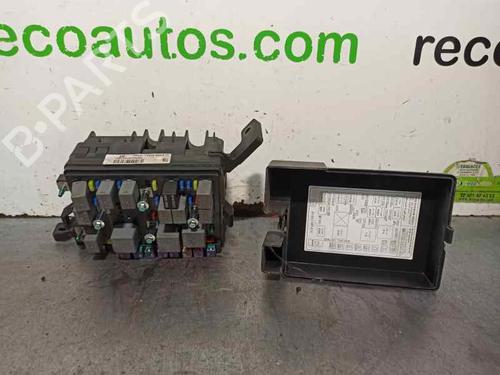 Used Fuse box KIA SPORTAGE II (JE_, KM_) 2.0 CRDi (140 hp) 5610010