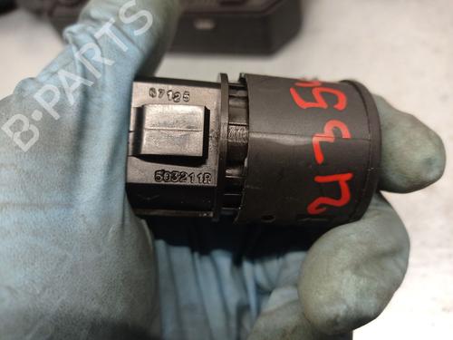 Switch RENAULT MEGANE IV Hatchback (B9A/M/N_) 1.5 dCi 90 (B9A1) | BP20856839I30 