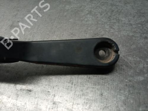 Front windshield wiper arm LAND ROVER FREELANDER I (L314) 2.0 Td4 4x4 | BP24470458C143 