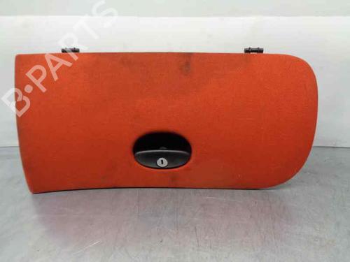 Used Glove box PEUGEOT 206 CC (2D) 1.6 16V (2DNFUF, 2DNFUR) (109 hp) 7045074