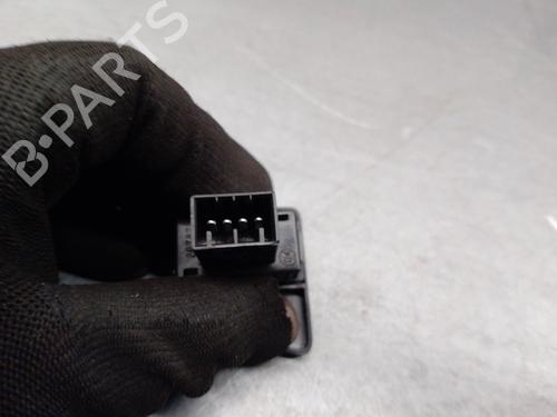 Left front window switch FIAT 500 (312_) 1.2 (312AXA1A) | BP15713082I27 - Image 2
