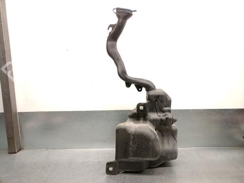 Used Windscreen washer tank MERCEDES-BENZ B-CLASS Sports Tourer (W246, W242) B 200 CDI / d 4-matic (246.202) (136 hp) 27479550