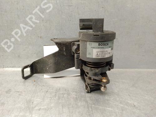 Used Pedal Pedal MERCEDES-BENZ C-CLASS (W202) C 250 Turbo-D (202.128) (150 hp) 33690098 33690098