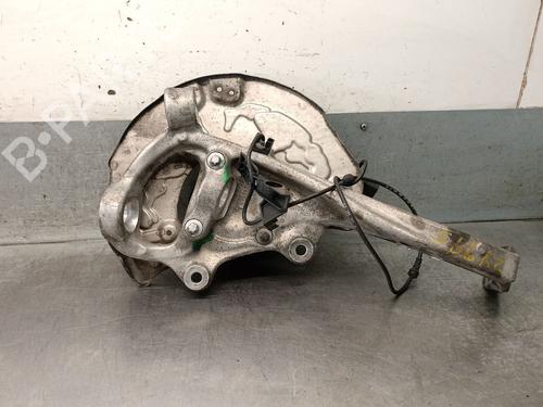 Used Right front steering knuckle Right front steering knuckle MERCEDES-BENZ C-CLASS (W205) C 220 BlueTEC / d (205.002, 205.004) (170 hp) 33538468 33538468