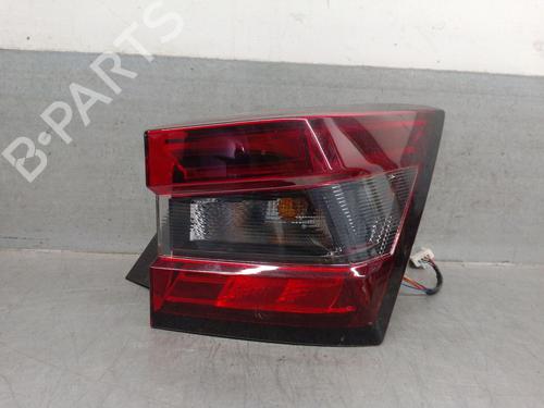 Used Right taillight NISSAN JUKE (F16_) 1.6 Hybrid (143 hp) 26661259