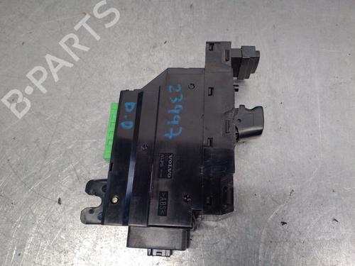 Right front window switch VOLVO V70 II (285) 2.4 | BP30832387I26