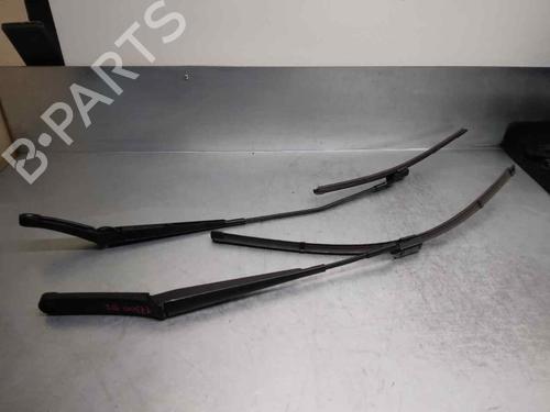 Used Front windshield wiper arm SEAT ARONA (KJ7, KJP) [2017-2025]  11961506
