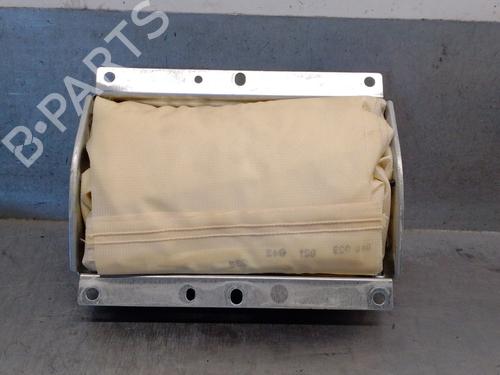 Used Passenger airbag VOLVO V70 I (875, 876) 2.4 (140 hp) 29312197