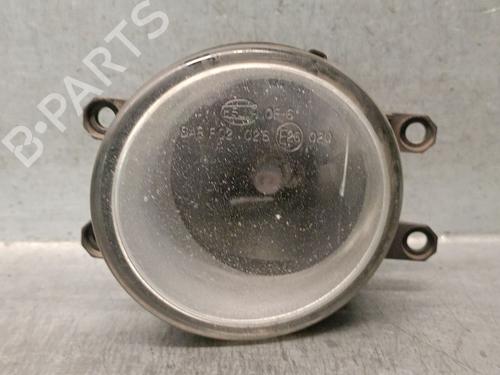 Used Left front fog light TOYOTA COROLLA Verso (ZER_, ZZE12_, R1_) 2.2 D-4D (AUR10_, AUR10R) (136 hp) 30641018