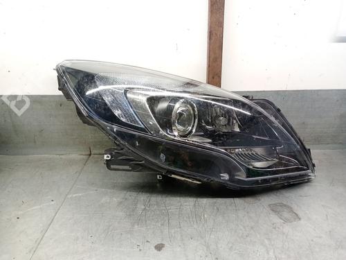 Used Right headlight OPEL ZAFIRA TOURER C (P12) 1.6 CDTI (75) (136 hp) 29384167
