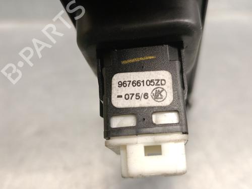 Switch CITROËN C4 Picasso II 1.6 BlueHDi 120 | BP30177779I30 