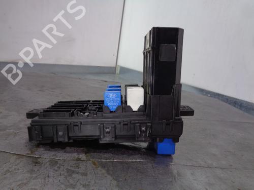 Fuse box HYUNDAI SANTA FÉ I (SM) 2.0 CRDi 4x4 | BP13368756E1 