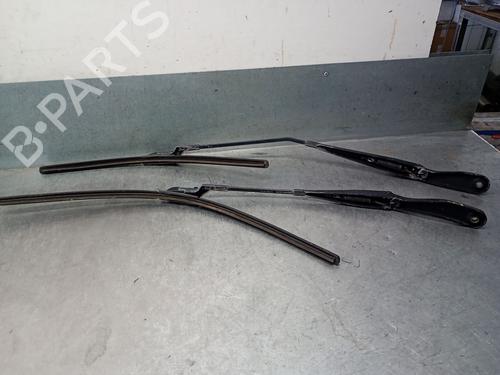 Used Front windshield wiper arm VOLVO C30 (533) 1.8 (125 hp) 26956218