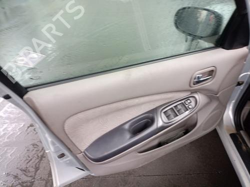 Atrapa chłodnicy / Grill NISSAN ALMERA II (N16) 2.2 Di | BP30906902C40