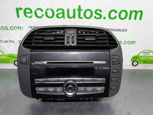 Used Radio FIAT BRAVO II (198_) 1.6 D Multijet (198AXH1B) (105 hp) 5024801