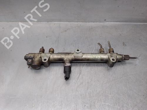 Used Injection rail CHRYSLER VOYAGER IV (RG, RS) 2.5 CRD (141 hp) 15414357