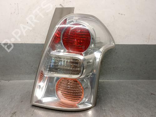 Used Right taillight TOYOTA COROLLA Verso (ZER_, ZZE12_, R1_) 2.2 D-4D (AUR10_, AUR10R) (136 hp) 31176667