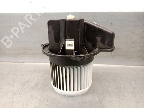 Used Heater blower motor FIAT 500e (332_) Elektro 3+1 (FA1) (118 hp) 25986063