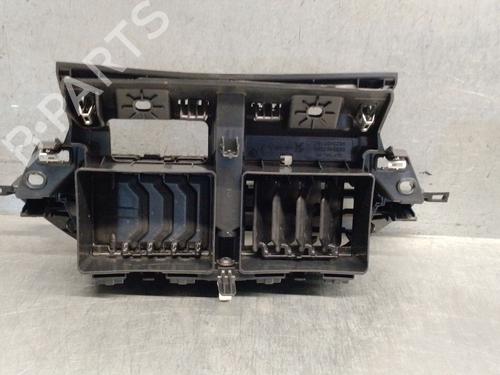 Air vent PEUGEOT 2008 II (UD_, US_, UY_, UJ_, UR_, UC_) 1.2 PureTech 100 (USHNK) | BP29605428I21 