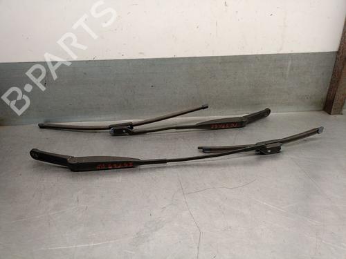 Used Front windshield wiper arm Front windshield wiper arm LANCIA MUSA (350_) 1.3 D Multijet (350.AXM11, 350.AXM1A, 350.AXI1A) (95 hp) 33873520 33873520