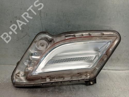 Feu de brouillard avant droit VOLVO V60 I (155) D3 / D4 (163 hp) 31921227