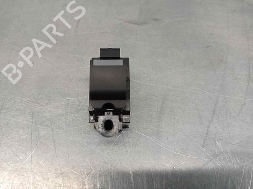 Used Left rear window switch LAND ROVER RANGE ROVER SPORT II (L494) 3.0 TDV6 4x4 (258 hp) 13917860