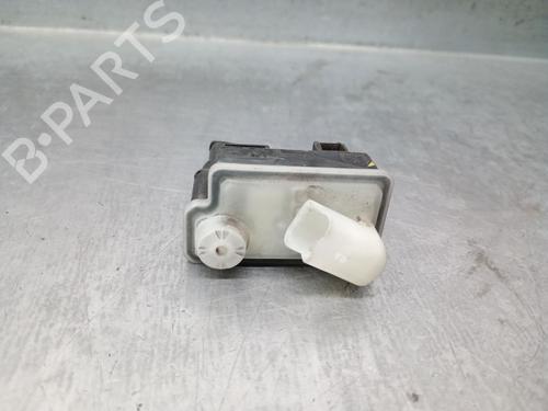Fuel door actuator PEUGEOT 3008 II SUV (MC_, MR_, MJ_, M4_) 1.6 BlueHDi 120 | BP28361292E18 