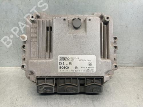 Used Engine control unit (ECU) VOLVO S40 II (544) 1.6 D (110 hp) 26207640