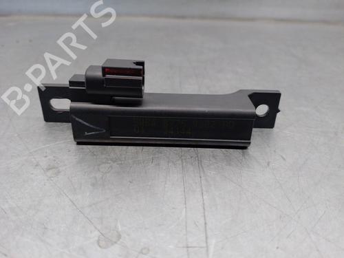 Used Antenna/Base RENAULT KOLEOS I (HY_) 2.0 dCi 4x4 (HY0K) (150 hp) 17150451