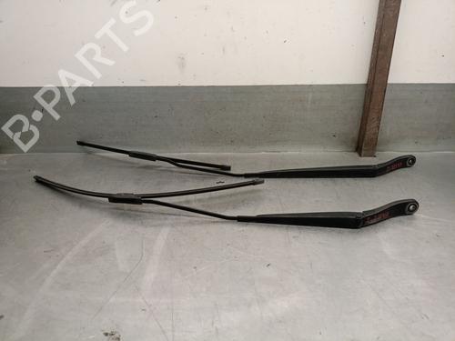 Used Front windshield wiper arm Front windshield wiper arm TOYOTA PROACE Van (MDZ_) 1.5 D4d (MDZ8) (102 hp) 36018398 36018398