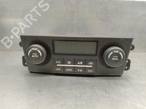 Used Climate control KIA SORENTO I (JC) 2.5 CRDi (170 hp) 18660507