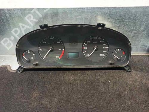 Used Instrument cluster PEUGEOT 406 (8B) 2.0 HDI 110 (109 hp) 6912403
