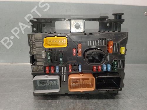 Used Fuse box Fuse box 38626313 38626313