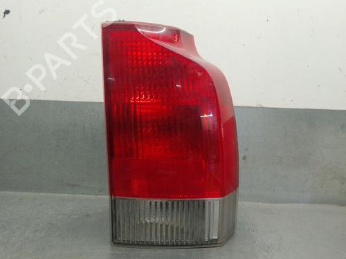 Feu arrière droit VOLVO V70 II (285) 2.4 (140 hp) 30831226