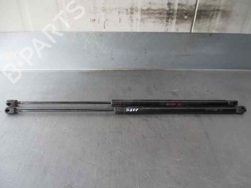 Used Tailgate lift support MERCEDES-BENZ M-CLASS (W163) ML 400 CDI (163.128) (250 hp) 21018880