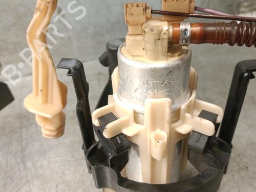 Fuel pump BMW 5 (E39) 520 i | BP29763957M76