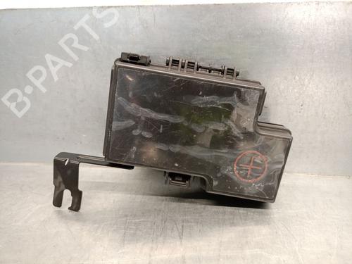 Used Fuse box HYUNDAI H350 Van 2.5 CRDI (150 hp) 27680807